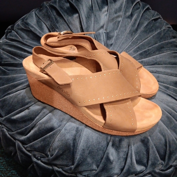 Papillio Women's Tan Wedge Sandals Size 40 Usa 9 - Picture 1 of 5